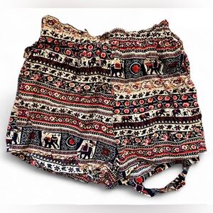 Bohemian Elephant Patterned Women's Shorts